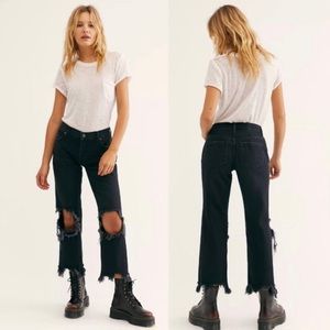 We The Free | Free People NWT Maggie Midrise Straight Distressed Jeans